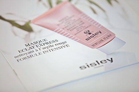 Icône Brochure de la marque cosmétique Sisley
